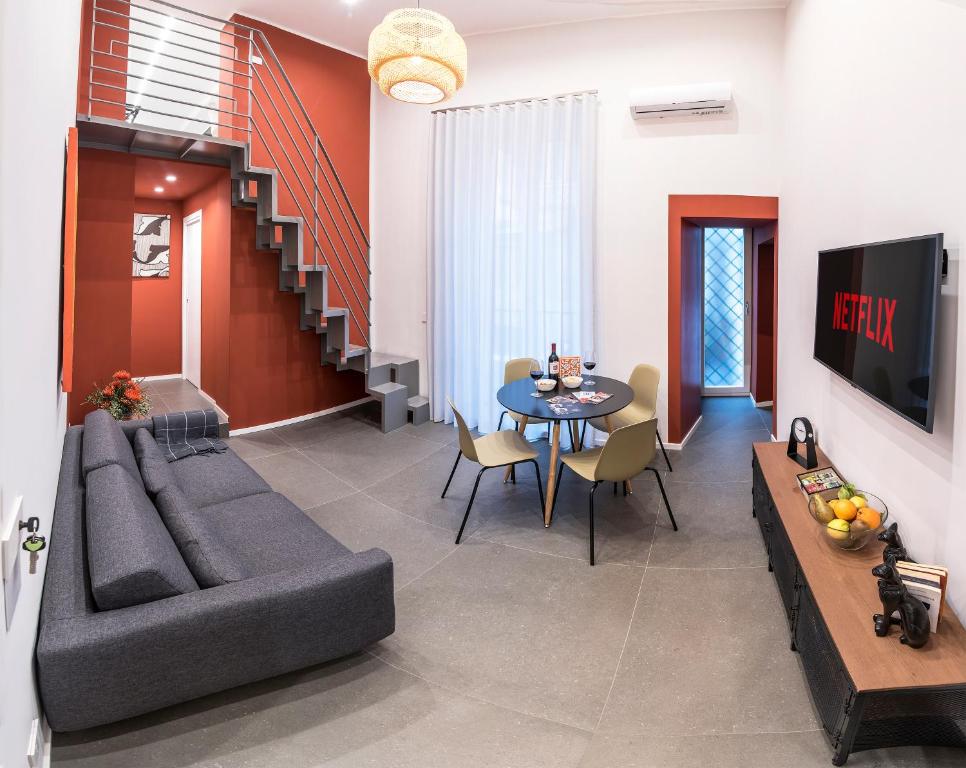 Three Houses Toledo - 16