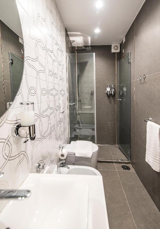 Three Houses Toledo - 13