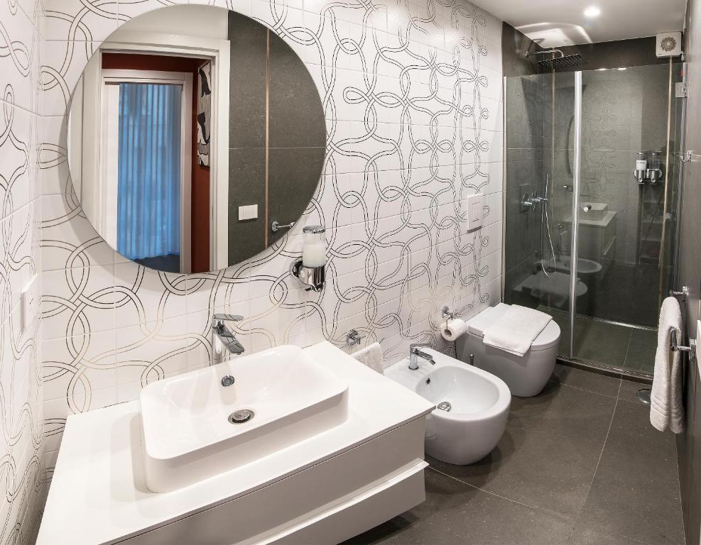 Three Houses Toledo - 9