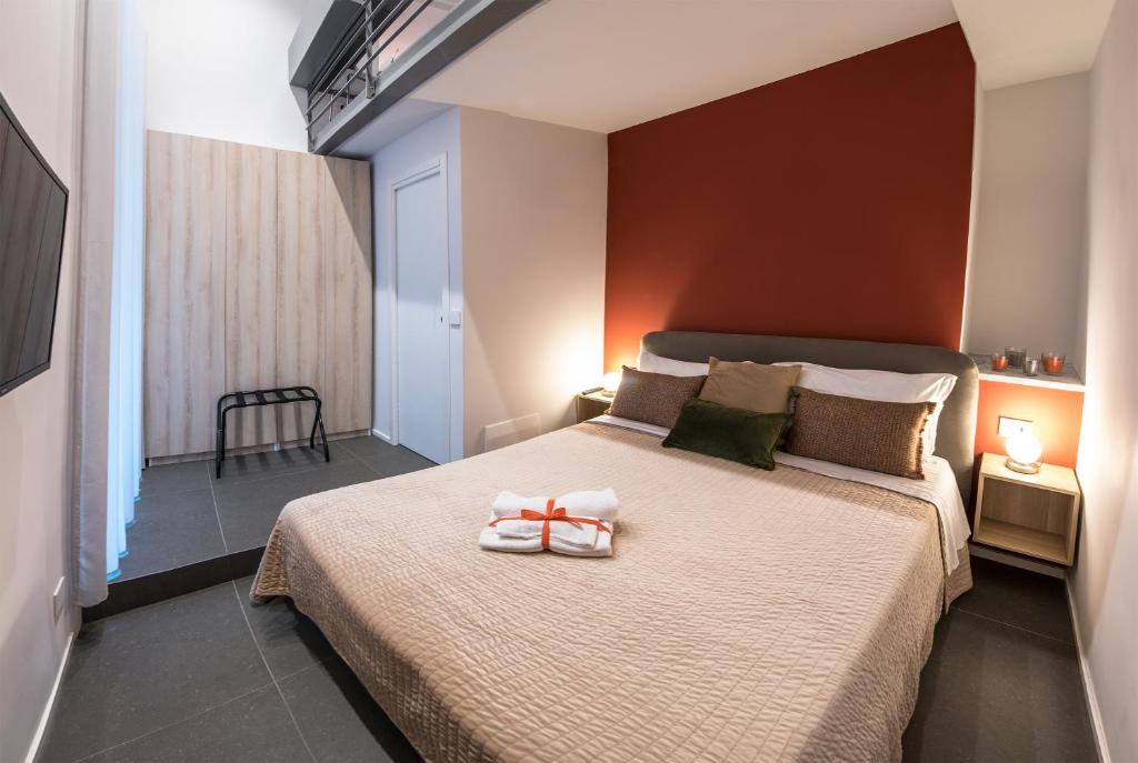 Three Houses Toledo - 3