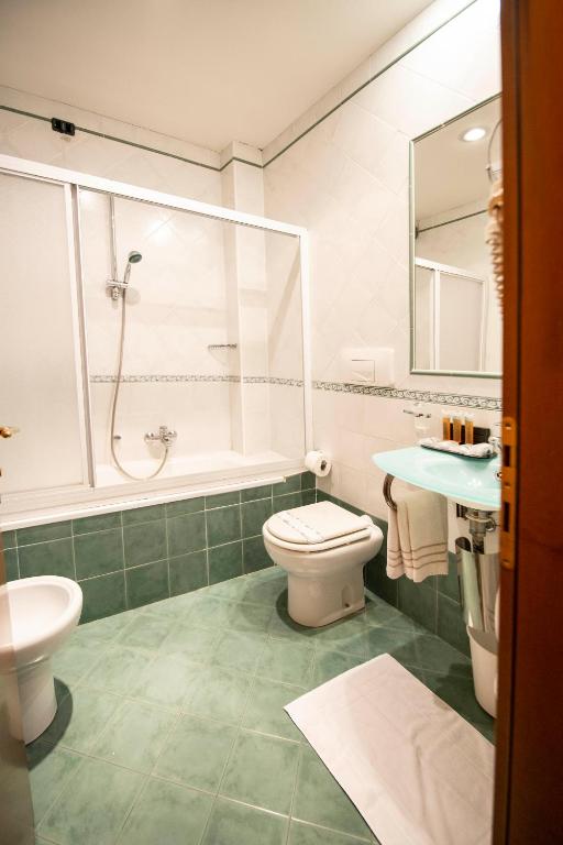 Koupelna v ubytování Hotel Estense
