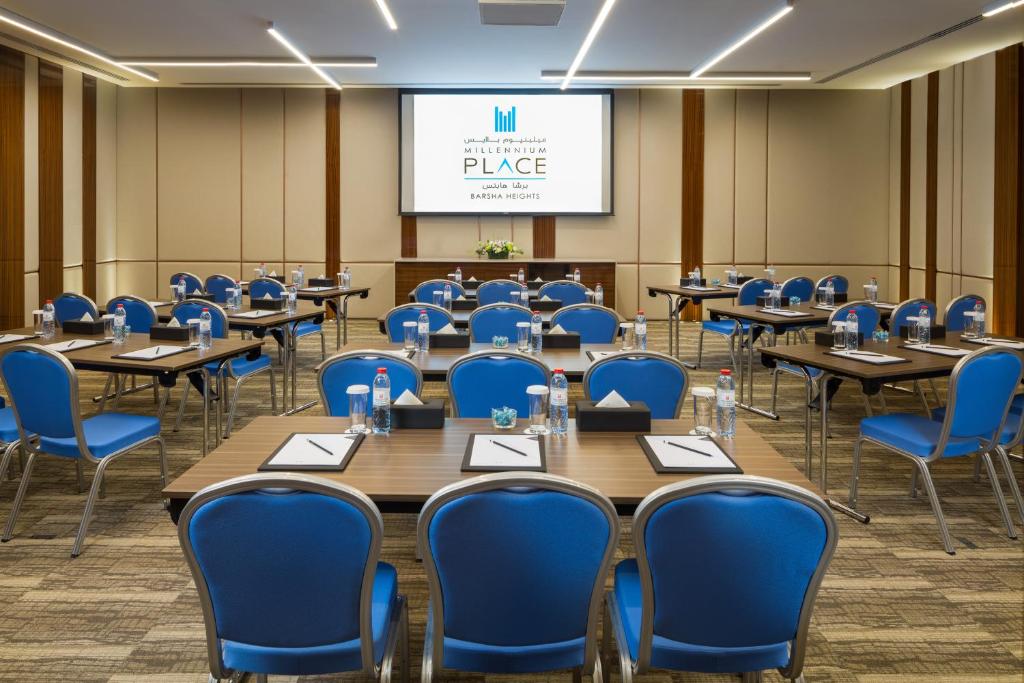 Millennium Place Barsha Heights Hotel - Resim 31