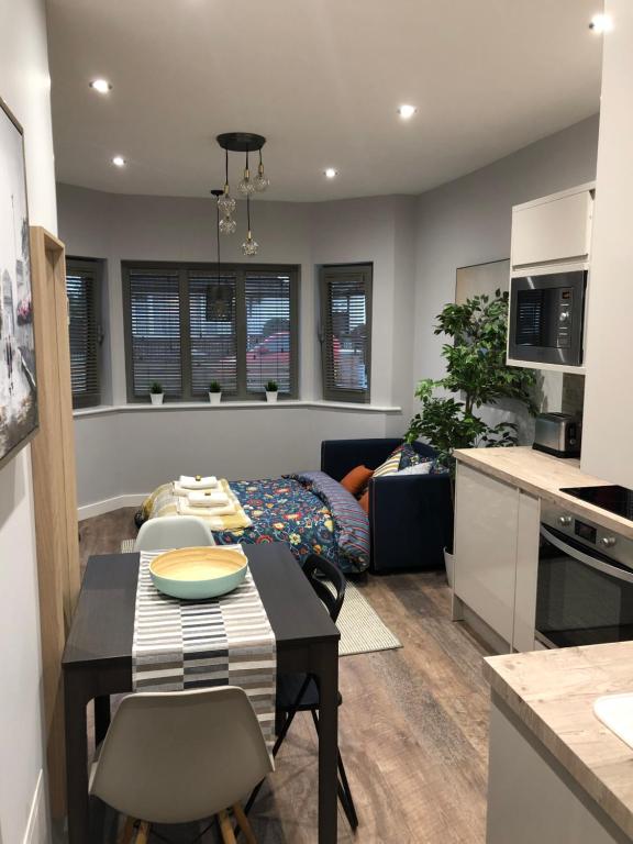 Carolyn’s Place - One-Bedroom Apartment