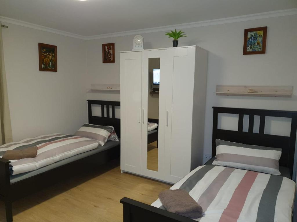 Ferienwohnung Schwegenheim - Housity