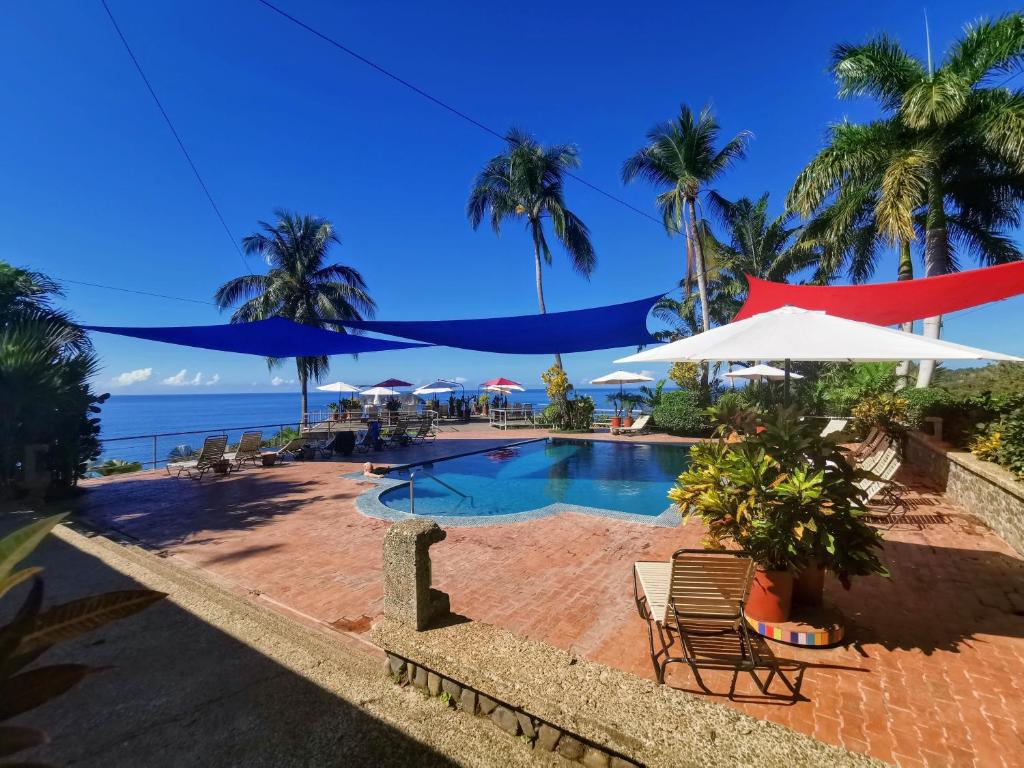 Bazén v ubytování Hotel Costa Verde nebo v jeho okolí