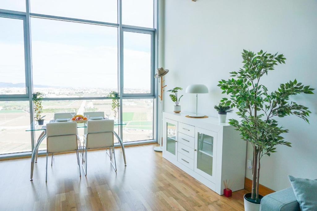 Fotografia z galérie ubytovania Apartamento LOFT duplex con parking Gratis v destinácii Valencia