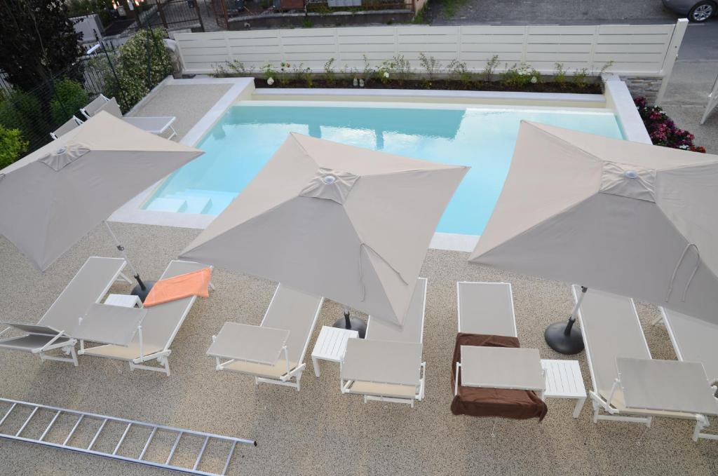 The swimming pool at or close to COSTA DEL GARDA - Lazise