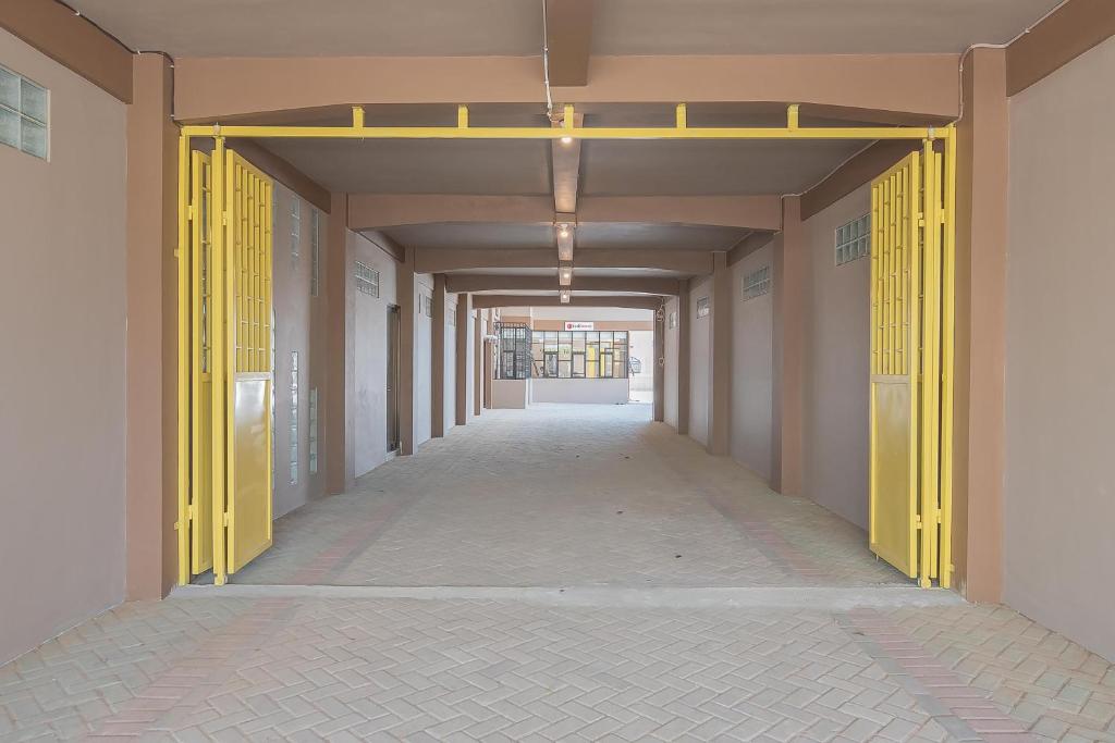 Fotografie z fotogalerie ubytování RedDoorz Plus near Taman Budaya Samarinda v destinaci Samarinda