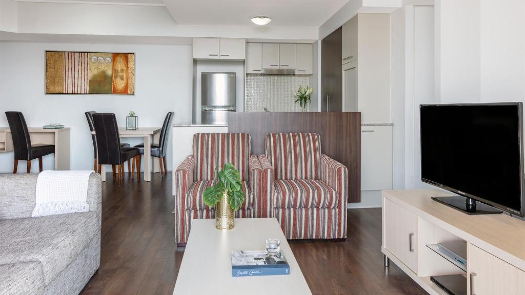 Oaks Brisbane Aurora Suites - Resim 18