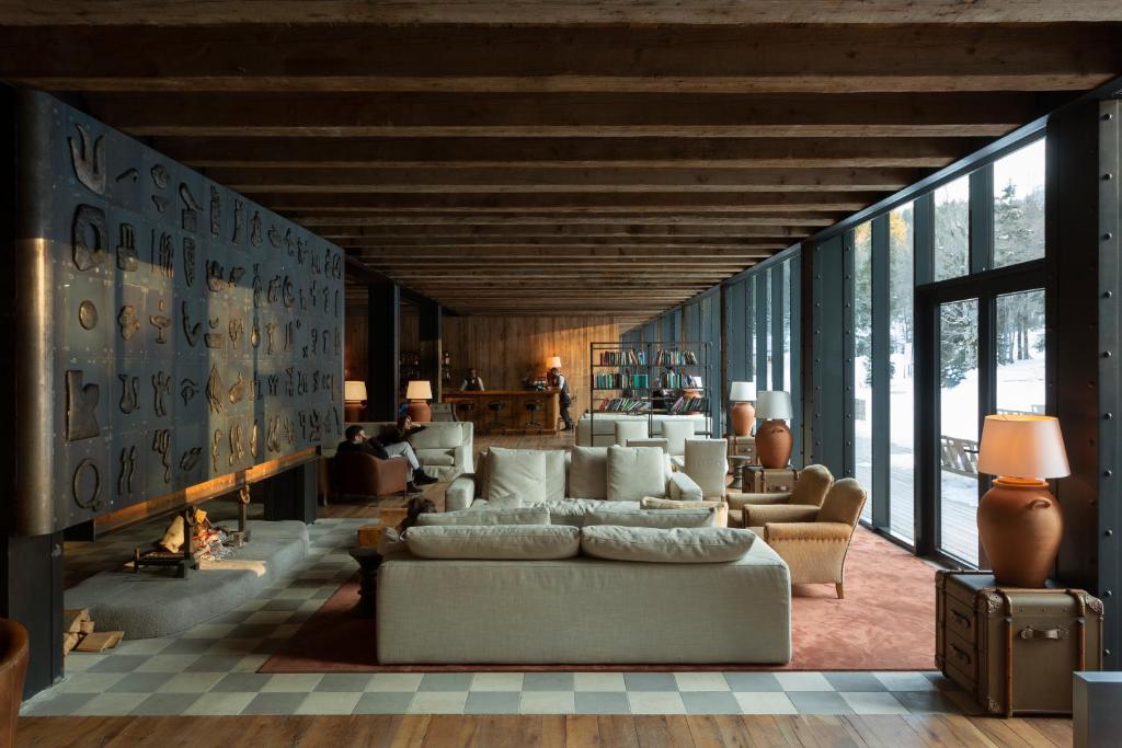 Гостиная зона в Rooms Hotel Kokhta