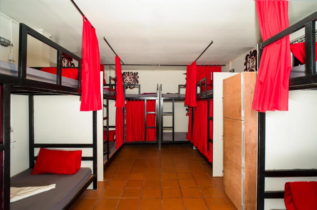 Kuchyň nebo kuchyňský kout v ubytování Pomme Brewhouse Hostel