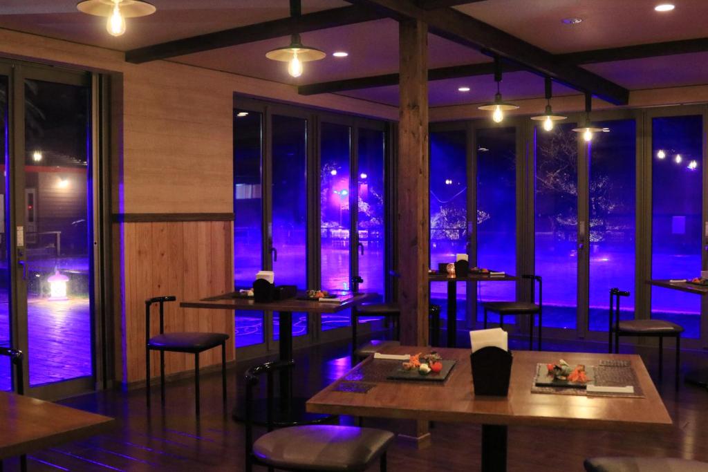 Restaurace v ubytování Amis Droles アミドローラ LIBERTY RESORT