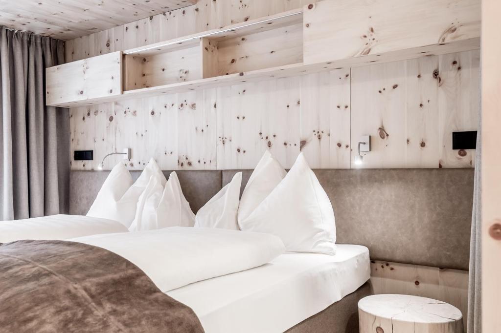 Postel nebo postele na pokoji v ubytování Hotel Olympia