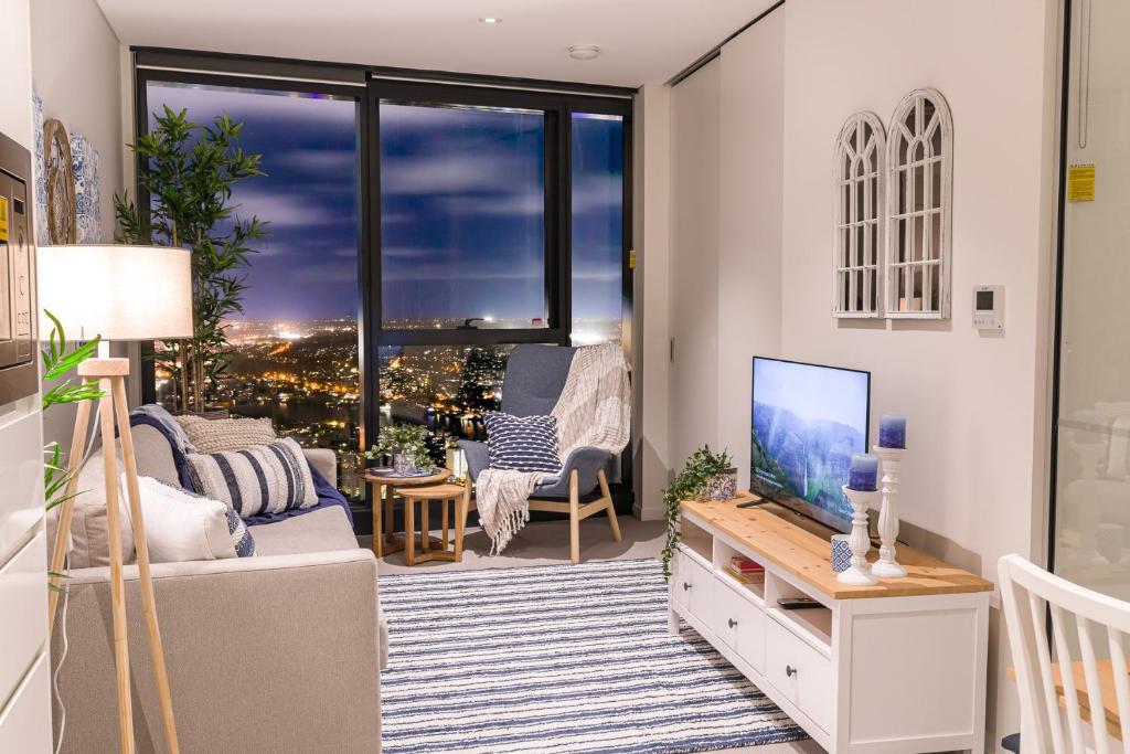 TV o dispositivi per l'intrattenimento presso Hamptons Retreat on Level 77 Skytower
