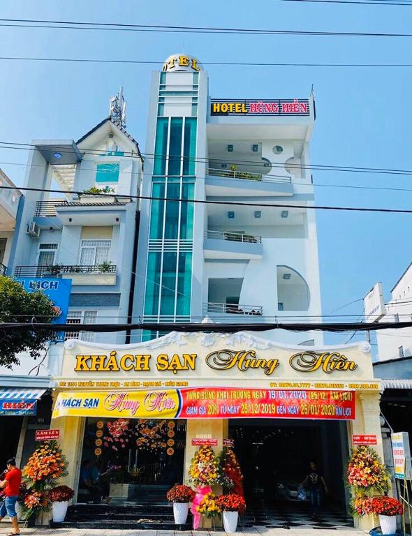 Khách Sạn Hùng Hiền (Hotel)