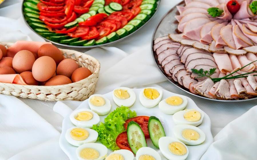 Jedzenie w hotelu lub w pobliżu