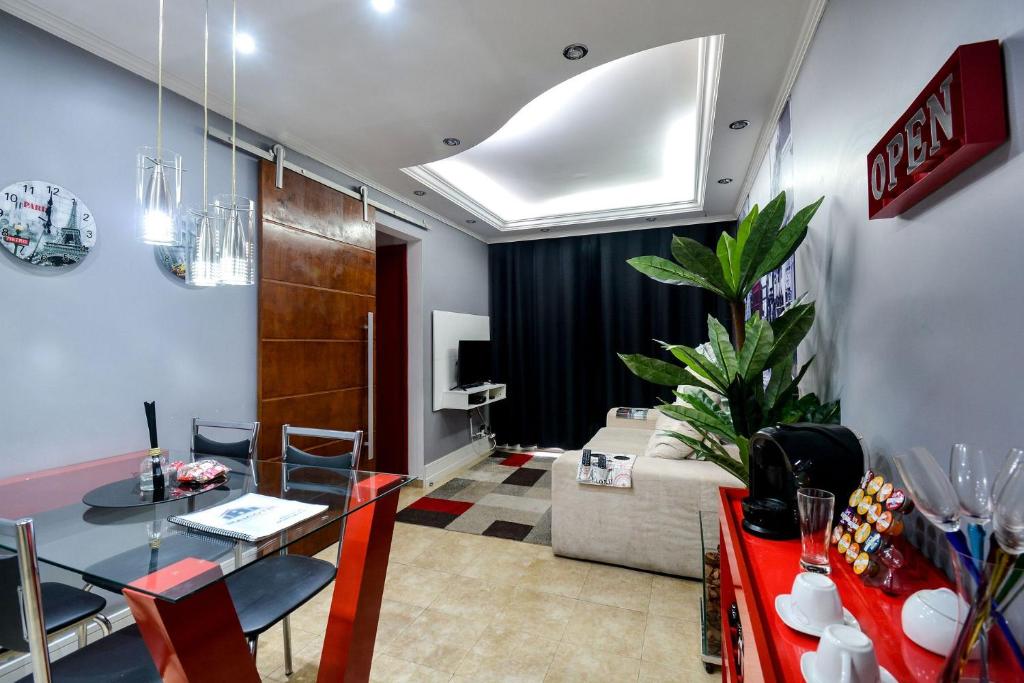  Apto lindo e completo c/garagem