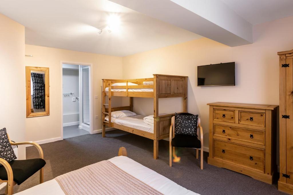 Roydon Marina Village Hotel - Sala Familiar (2 Adultos + 1 Niño)
