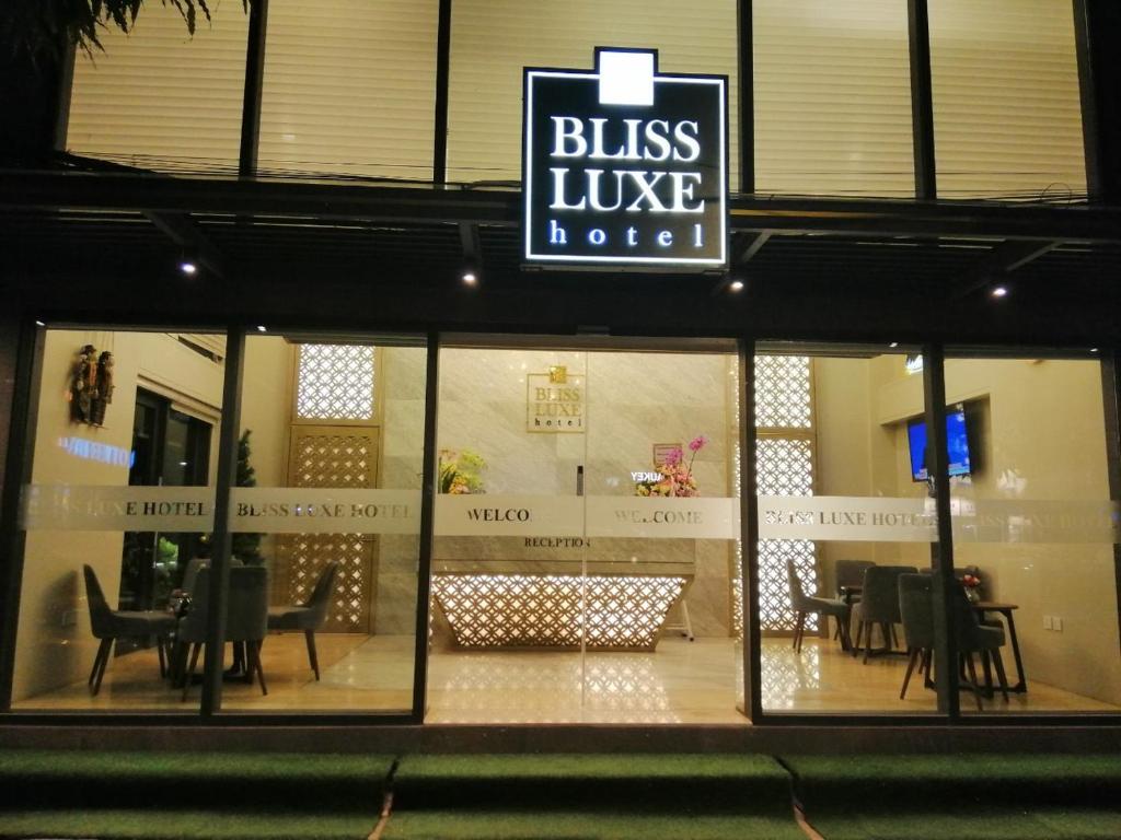 Bliss Luxe Hotel Yangon Updated 2021 Prices