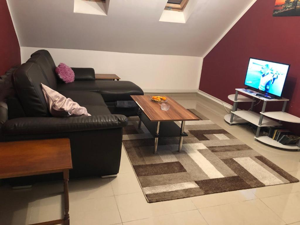 Misha,S place - Housity