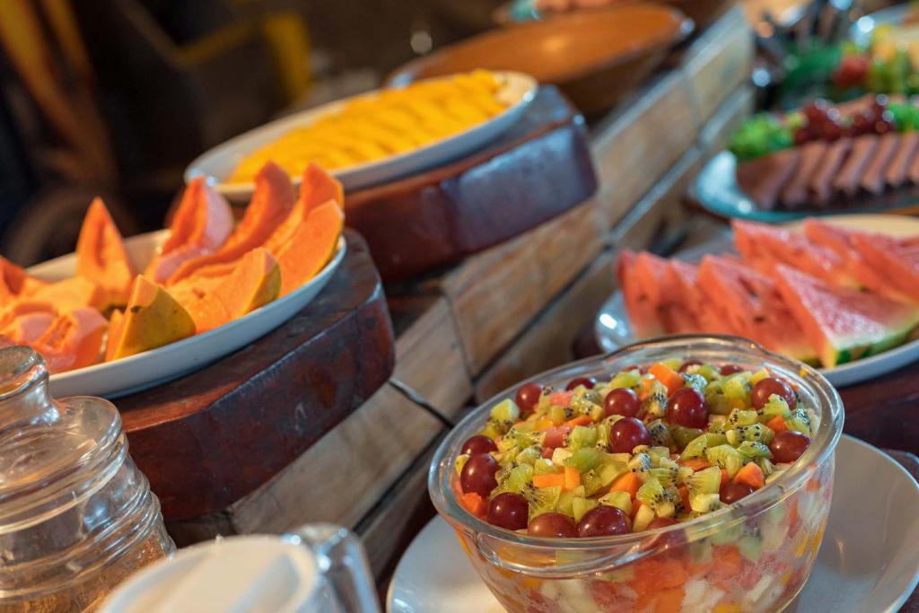 Comida no hotel ou em algum lugar perto