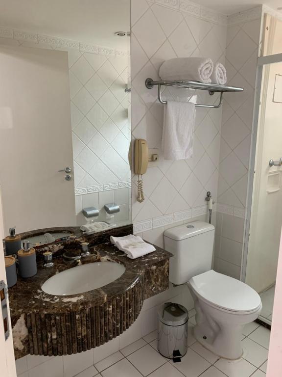  Flat em frente ao Shopping Vila Olímpia