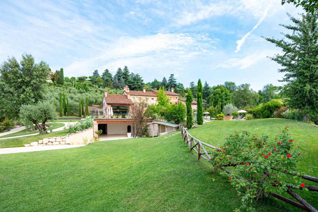 Vonkajšia záhrada v ubytovaní Borghetto San Biagio Relais Agriturismo