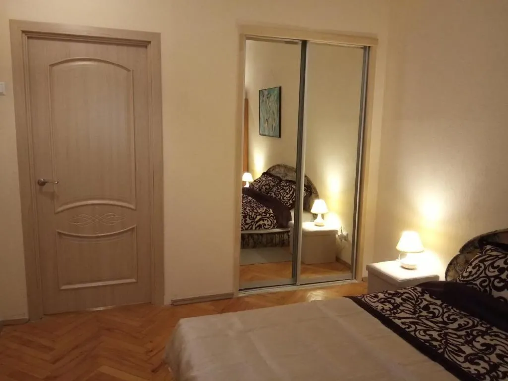 Cozy apartment in the heart of Kyiv city, Kiev, Ucraina