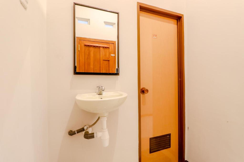 Guesthouse Nusa Indah Syariah 2 - 标准双人间