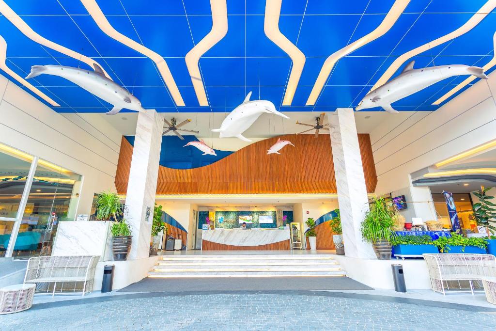 Hotel Clover Patong Phuket - SHA Plus - Resim 4