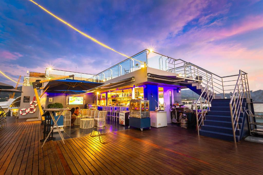 Hotel Clover Patong Phuket - SHA Plus - Resim 21