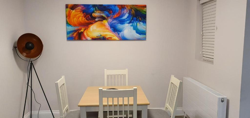 Garland Modern Spacious Apartment, Brentwood 1 - Apartamento De Dos Dormitorios