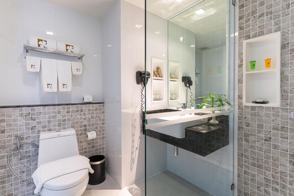 Hotel Clover Patong Phuket - SHA Plus - Resim 26