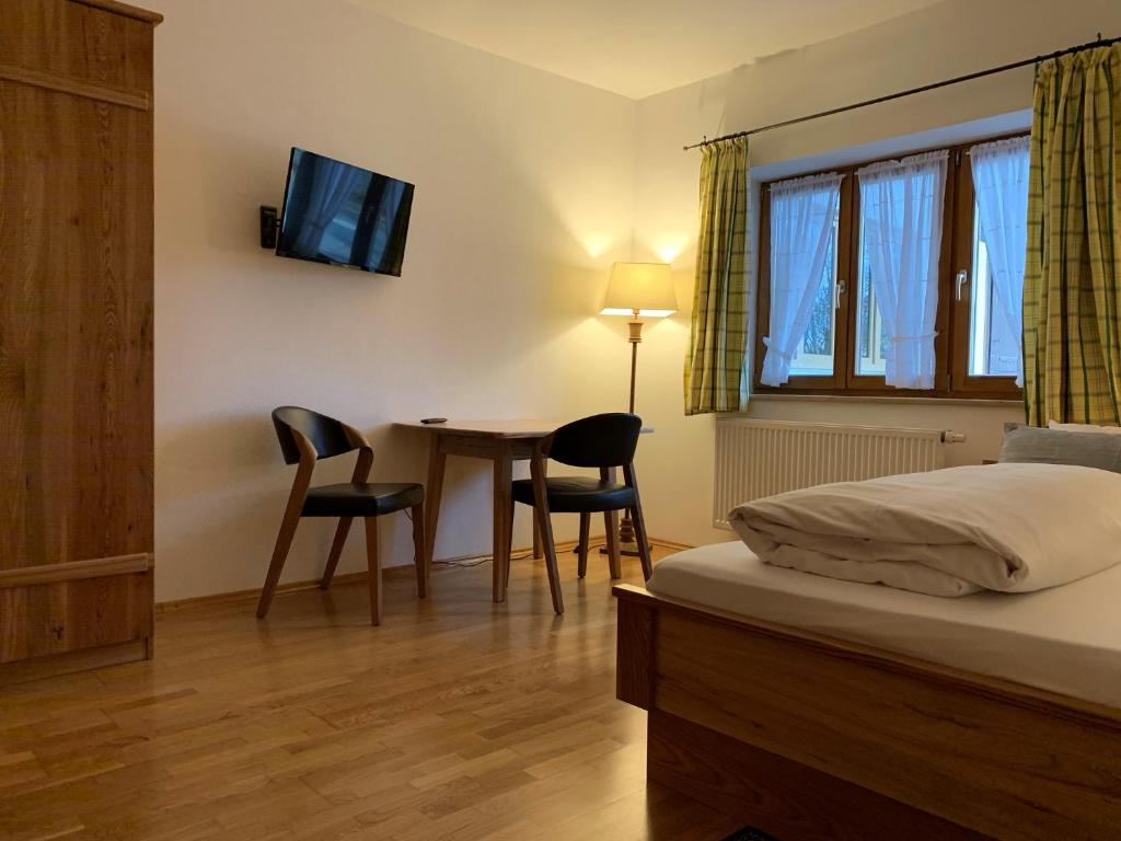 Postel nebo postele na pokoji v ubytování Zum Dammerbauer
