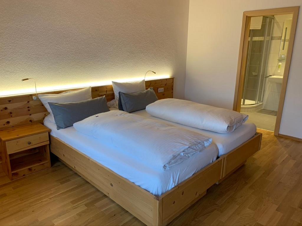 Postel nebo postele na pokoji v ubytování Zum Dammerbauer