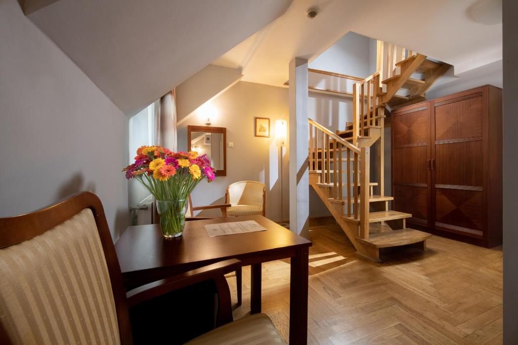 Red Brick Apartments - Resim 27