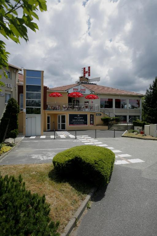 Budova, kde se hotel nachází