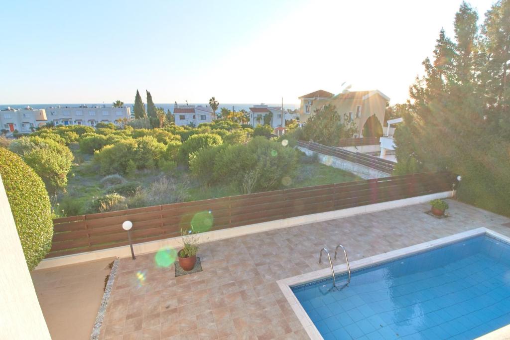 Cyprus Villa Holidays Coral Bay