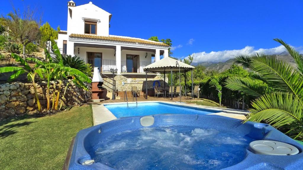 Villa Cordoba, Nerja – Updated 2022 Prices