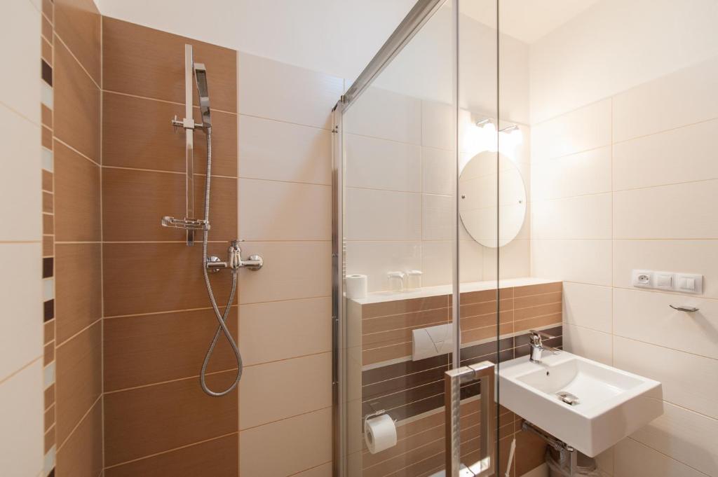 Hotel v Centru - Resim 12