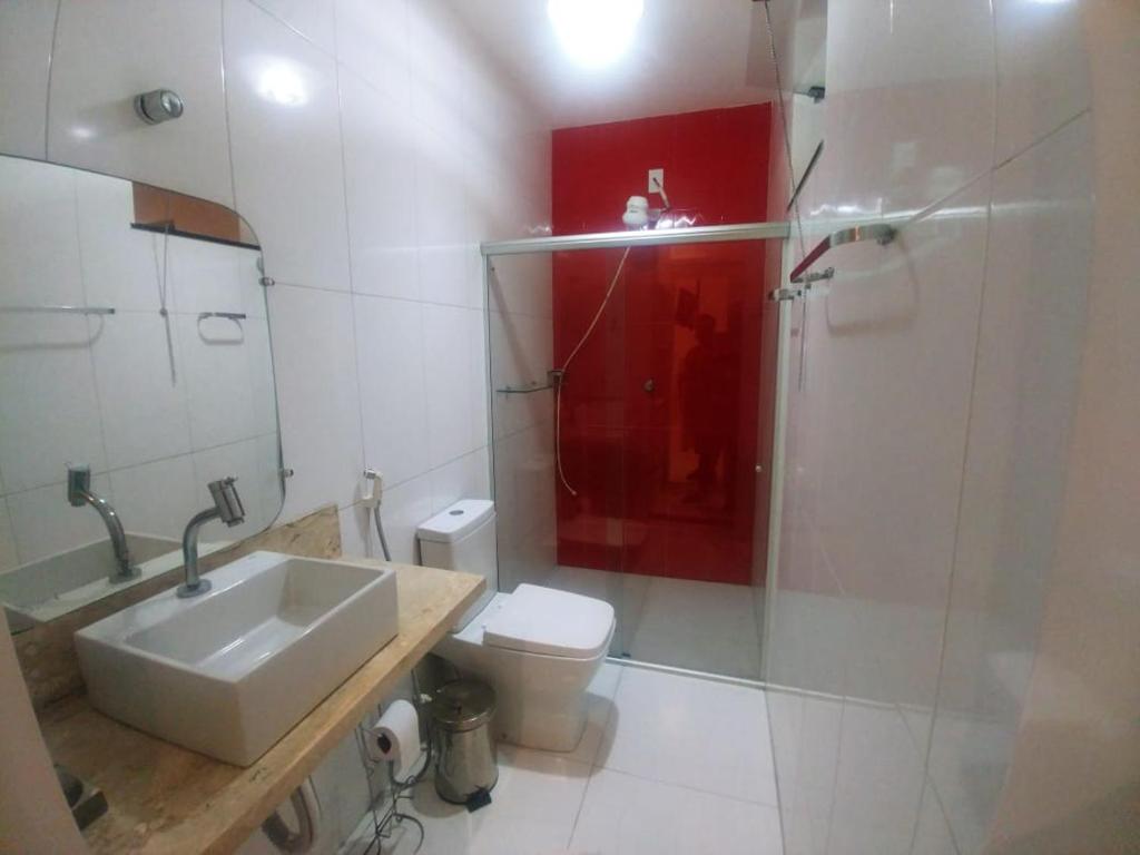  Luxo e Sofisticação à 800 mts da Praia de Atalaia!
