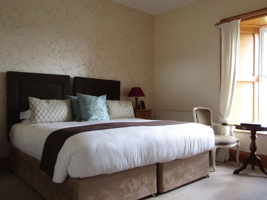 Berry Lodge Country House - Five-Bedroom House