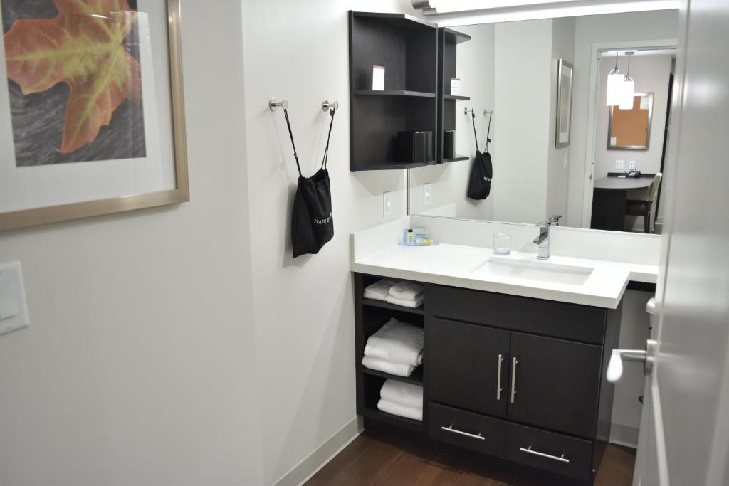 Candlewood Suites Independence by IHG photo