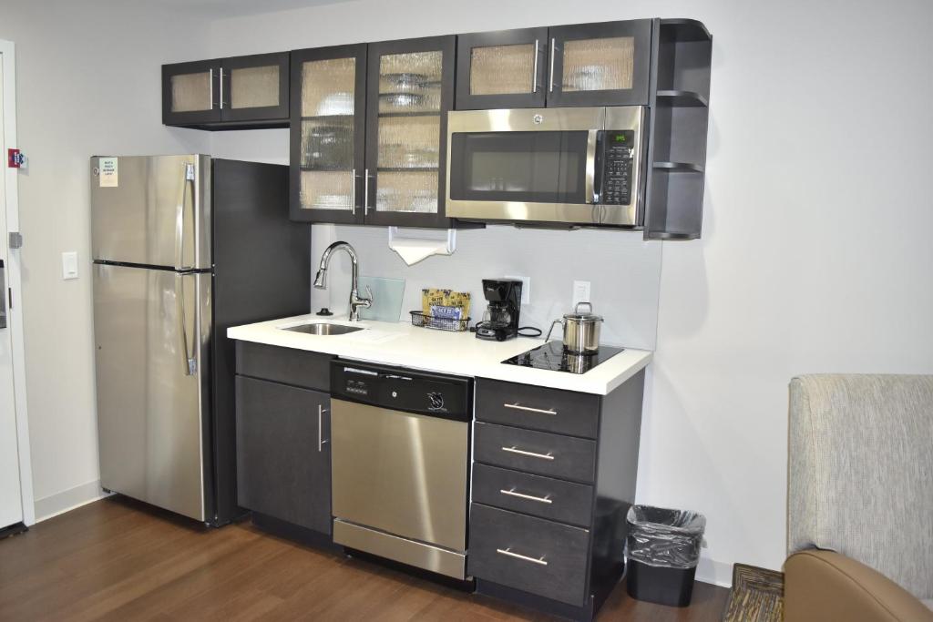 Candlewood Suites Independence, an IHG Hotel - Suite Queen Con Dos Camas Queen