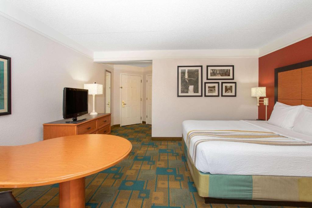 La Quinta by Wyndham Denver Southwest Lakewood photo