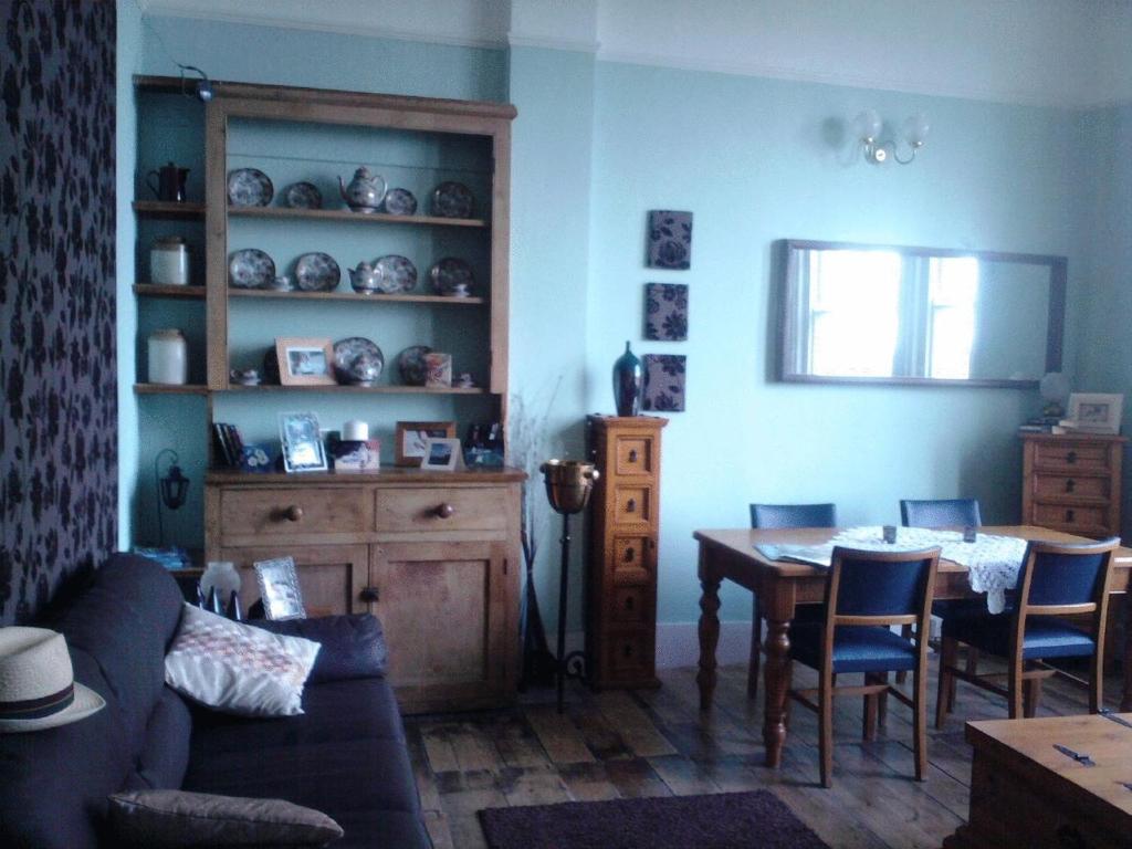 Posezení v ubytování Seahaven House