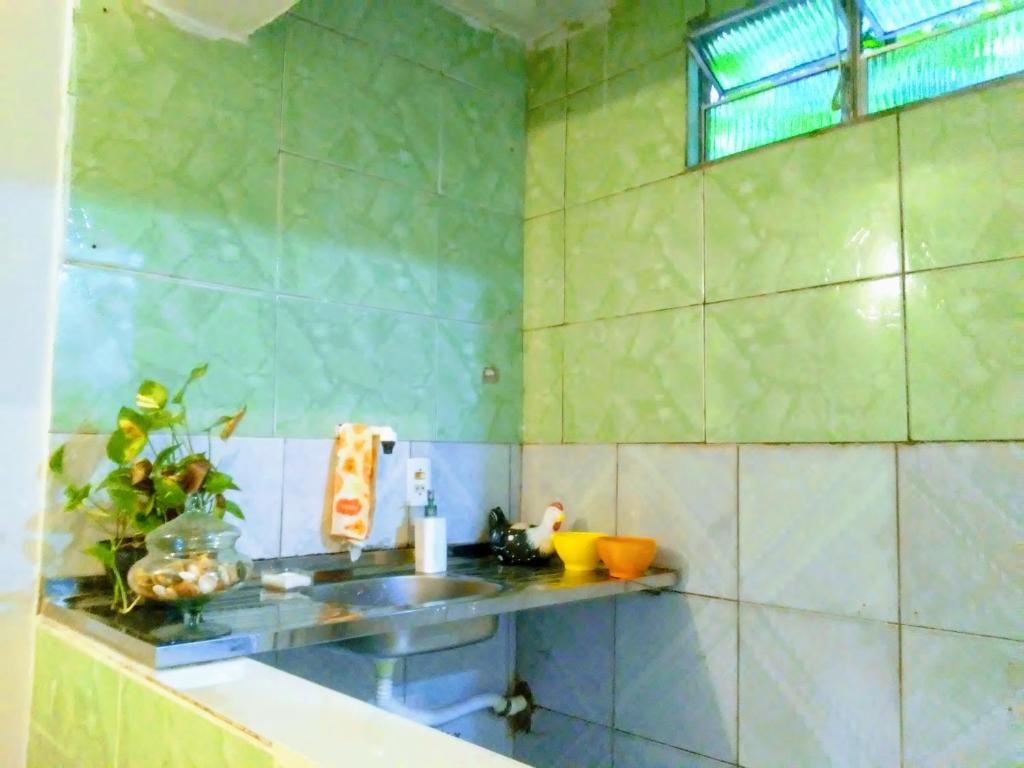  Cosy Apartment for 4 in favela Copacabana