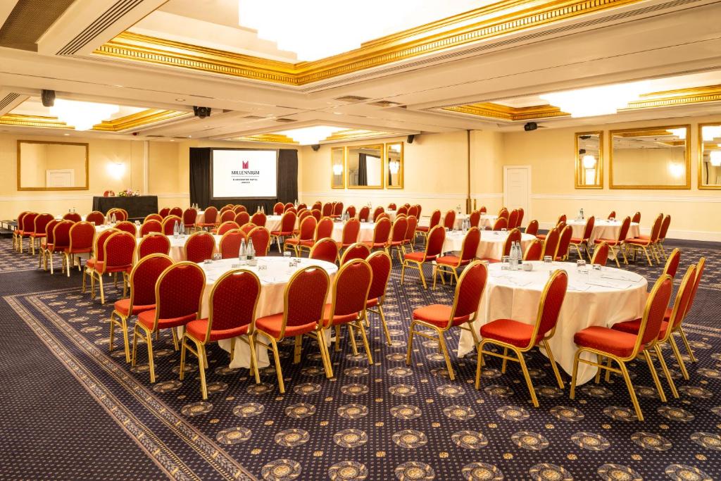Millennium Hotel and Conference Centre Gloucester London - Resim 42