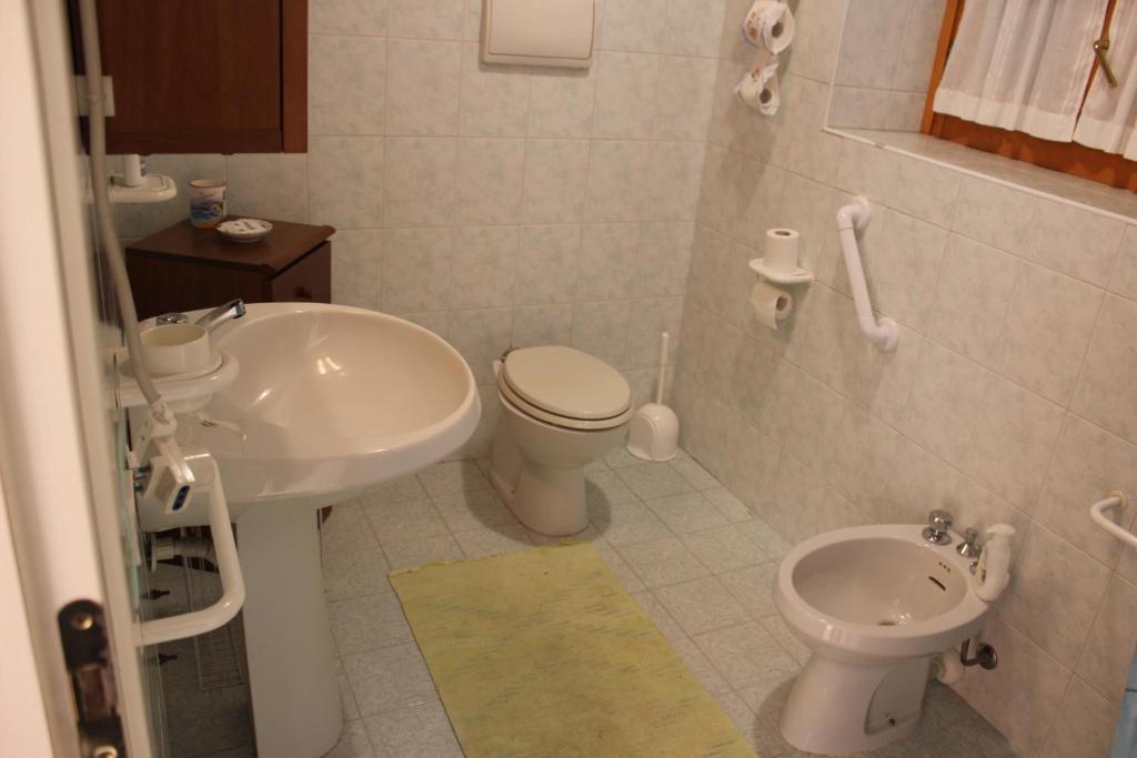 Łazienka w obiekcie Lovelyflat II Albisano