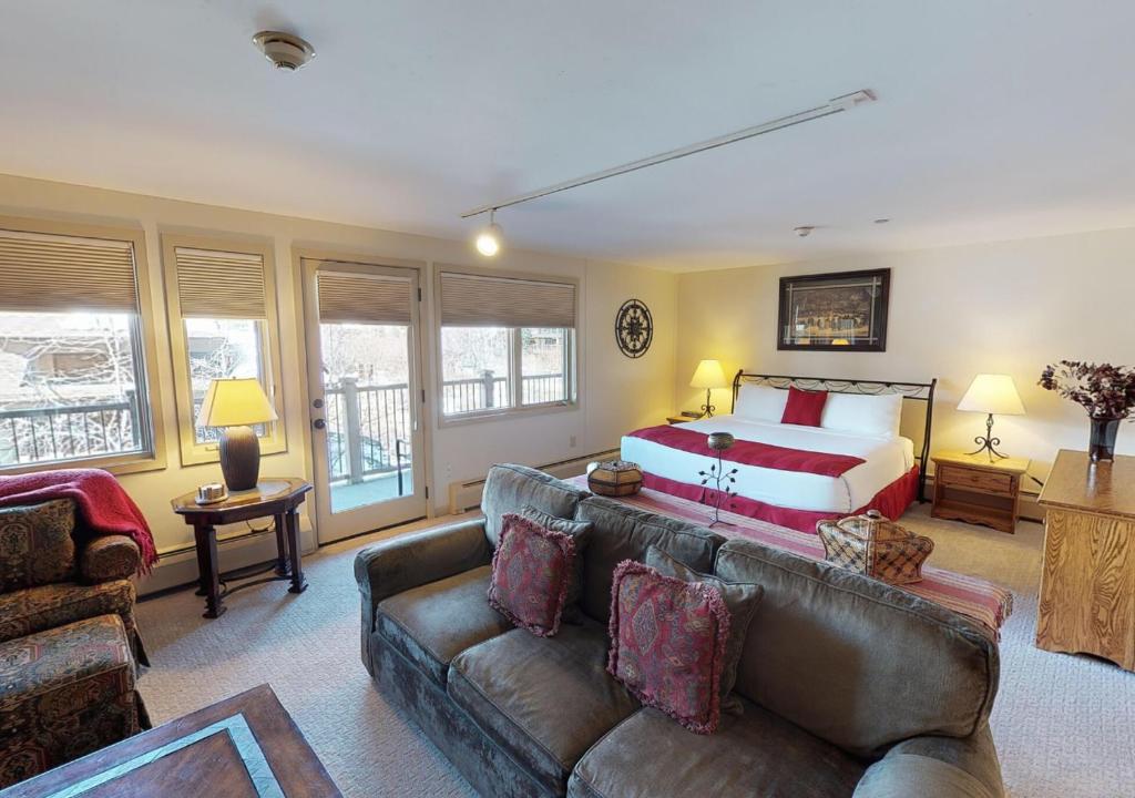 Manor Vail Lodge - Standard Studio